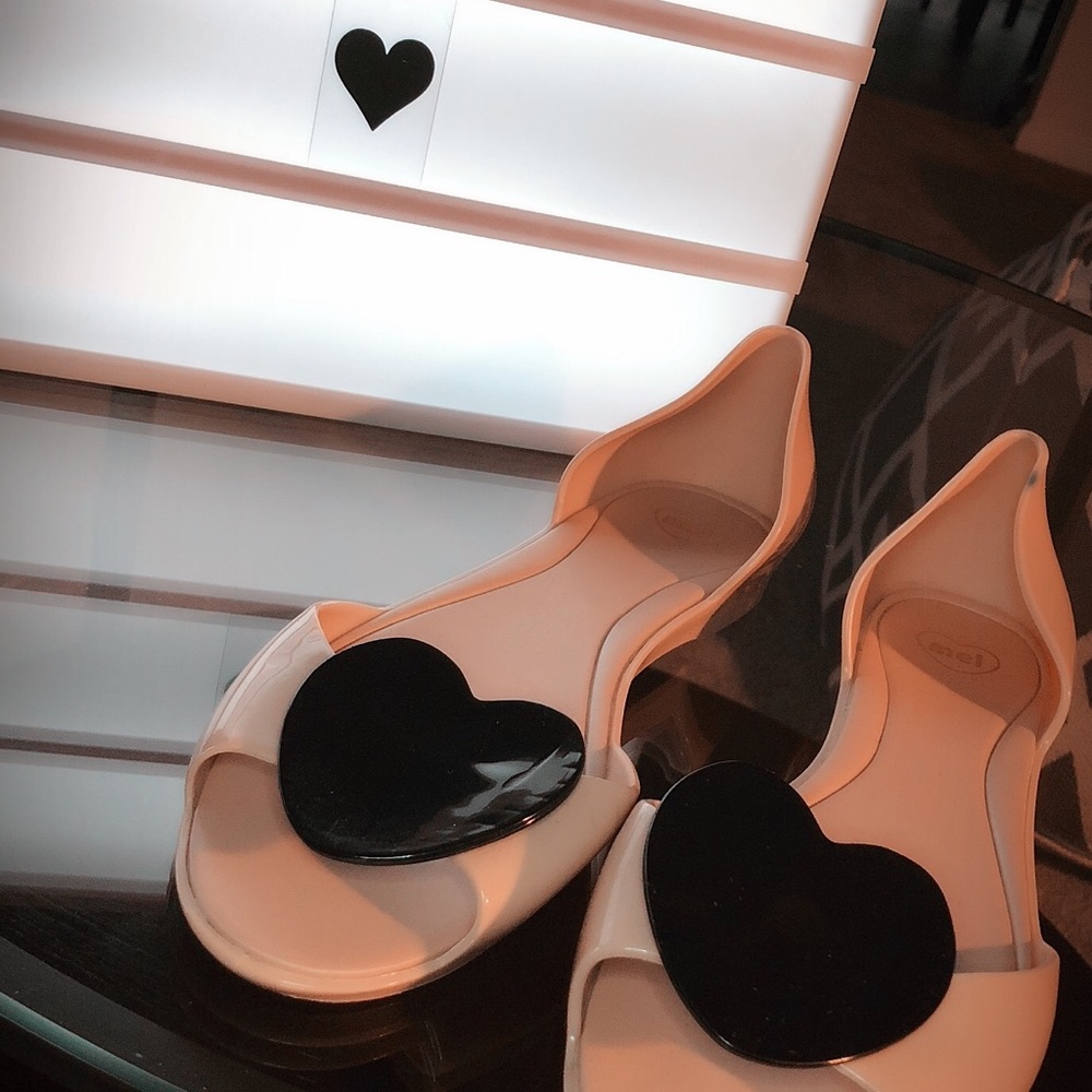 Melissa  Rubber 🖤 Heart Slip ons !💕